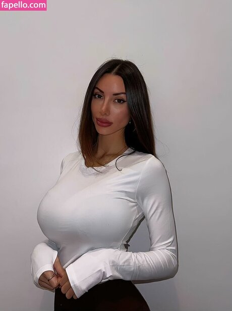 Oriana Tubiolo OnlyFans Beiträge