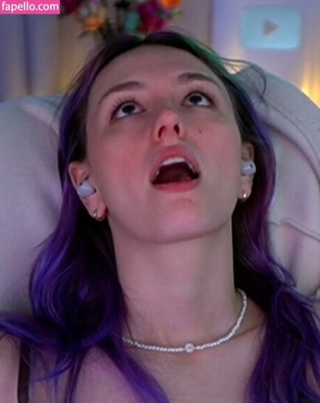 Rayactions Leaks von OnlyFans