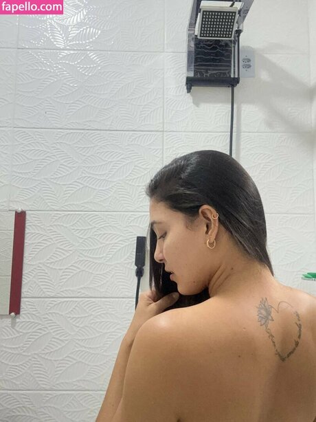 Thais Aruna Nackt auf OnlyFans Leaks