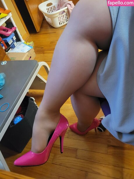 Nylonsandsocks OnlyFans Leak