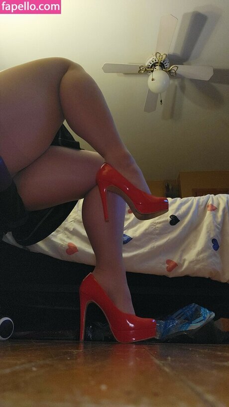 Nylonsandsocks OnlyFans