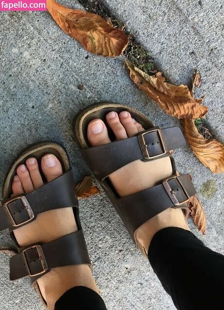 Caitlin Claessens OnlyFans