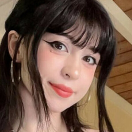 Emily Miko Nacktpornos von OnlyFans geleakt