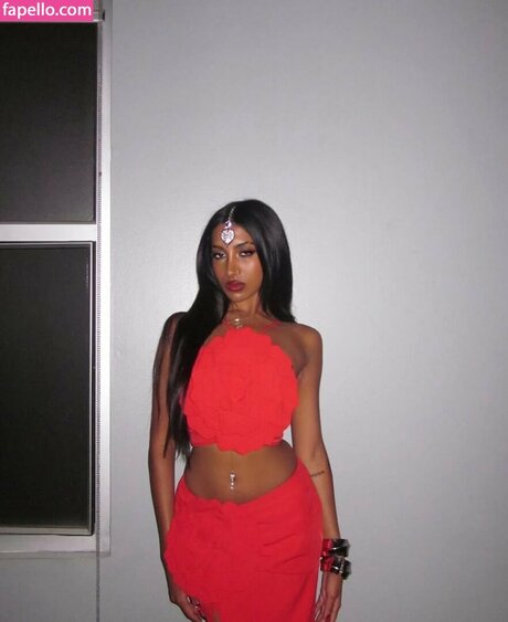 Lara Raj Leaked OnlyFans Bilder