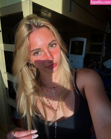 Iris Vallaranii Kostenloses OnlyFans