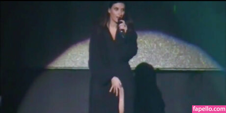 Laura Pausini Titten OnlyFans