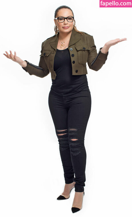 Angi Martinez Nacktbilder von OnlyFans