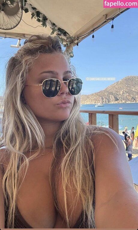 Avery Bracher Nacktbilder geleakt OnlyFans Nacktporno