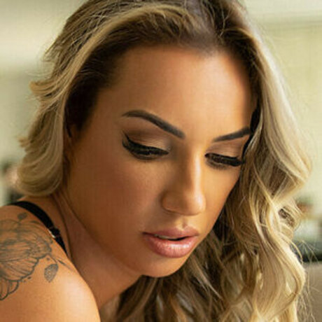 Pri Cacciatore Nacktbilder von OnlyFans