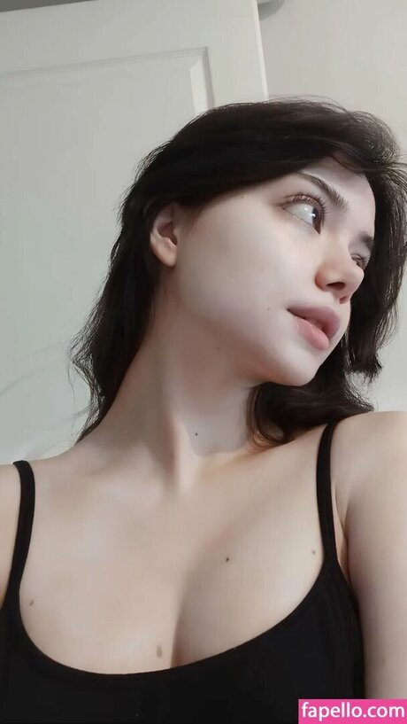 Mitsurigen Nacktbilder-Leaks von OnlyFans