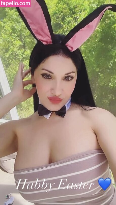 slanofflames OnlyFans nackte Brüste