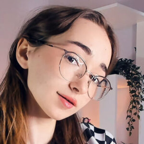 Polly Bee OnlyFans NSFW