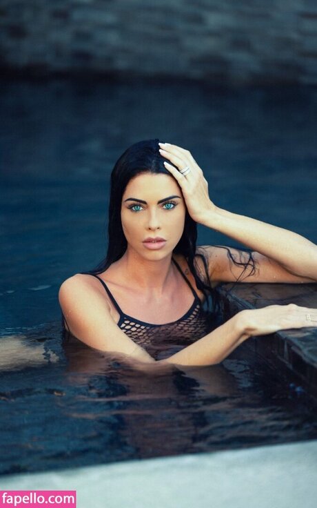 stellaversini Nackt auf OnlyFans Leaks