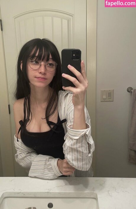 kaerisake OnlyFans-Fotos