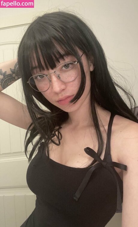 kaerisake OnlyFans-Komplettinhalte