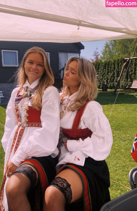 Julianne Larsen Nacktbilder geleakt OnlyFans