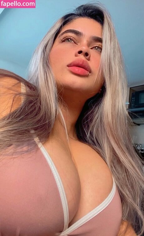 Daniela Villa OnlyFans Model Bilder