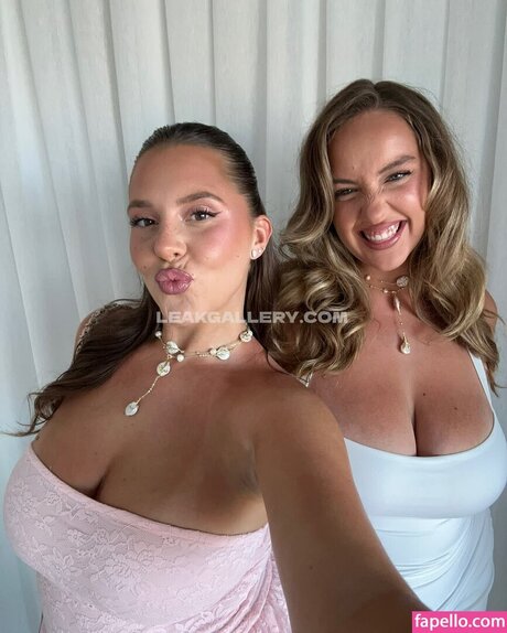 JoannVdHerik OnlyFans Model Bilder