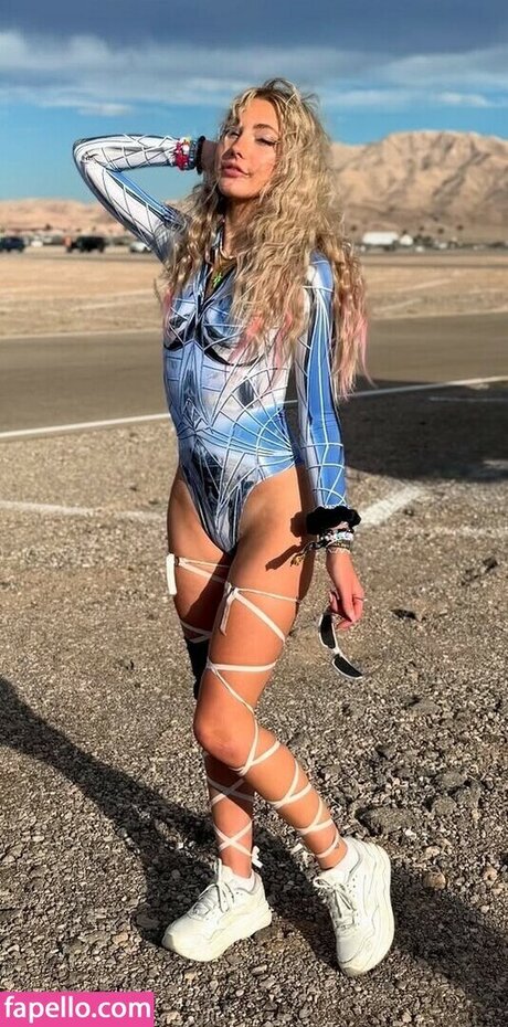 Caroline Ambrose OnlyFans Nacktbilder geleakt