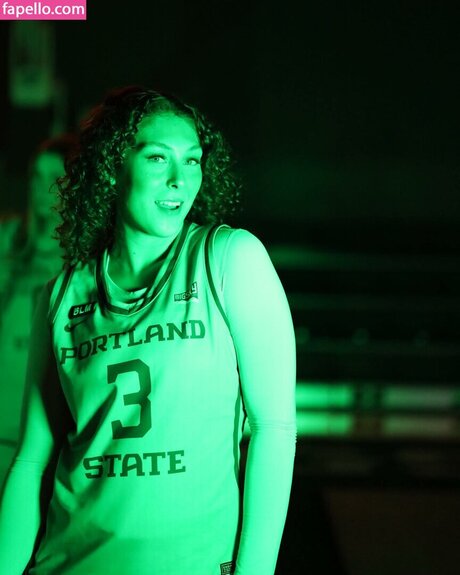 Brooklyn Strandy Kostenloses OnlyFans