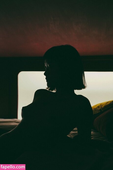 caroll 163cm OnlyFans-Komplettinhalte