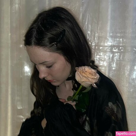 Ella Woolsey OnlyFans