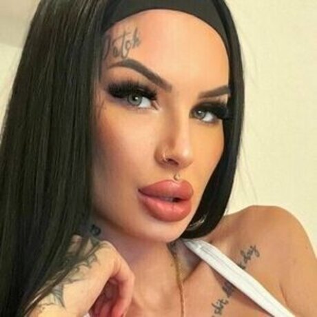 Maja Bach Nacktbilder OnlyFans geleakt