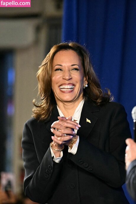 Kamala Harris Nacktbilder von OnlyFans geleakt