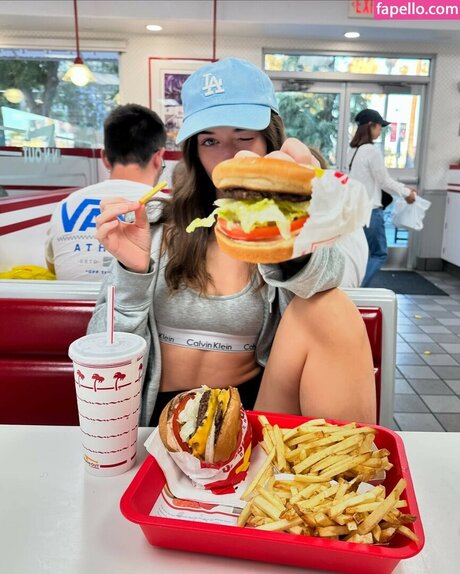 Faith ayyyy OnlyFans nackte Brüste