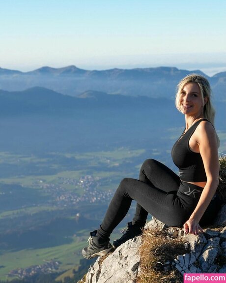 janina ejt OnlyFans Gratis-Inhalte