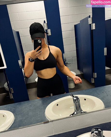 Leeana Houston OnlyFans X