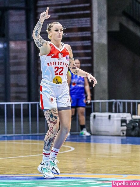 MsTattedbuckets OnlyFans kostenlos