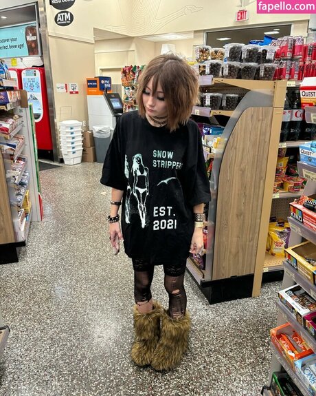 Trinity Manaj Nacktbilder von OnlyFans geleakt