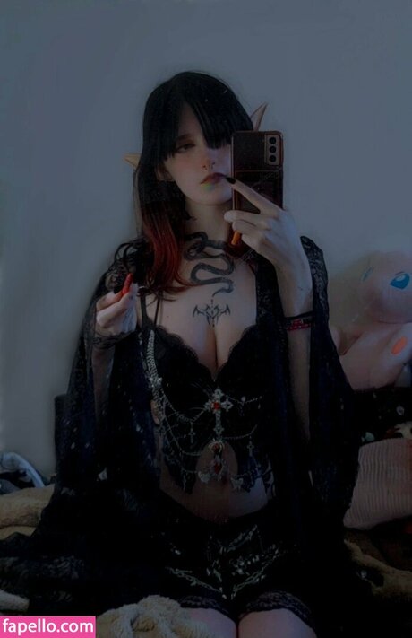 Sm0ltiddym0thgf OnlyFans explizite Inhalte