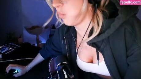 Honeyxxo XXX OnlyFans