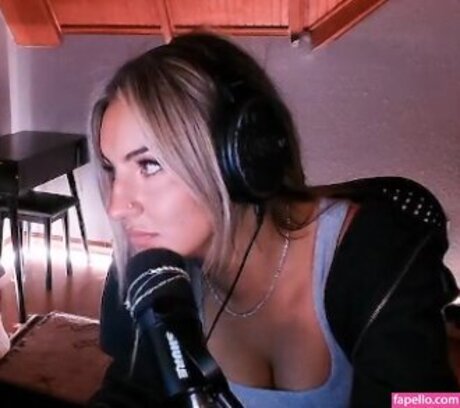 Honeyxxo OnlyFans kostenlos geleakt