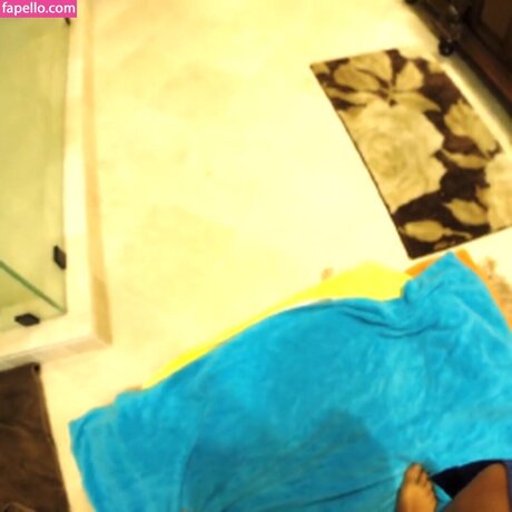 Natasha White OnlyFans Nacktbilder