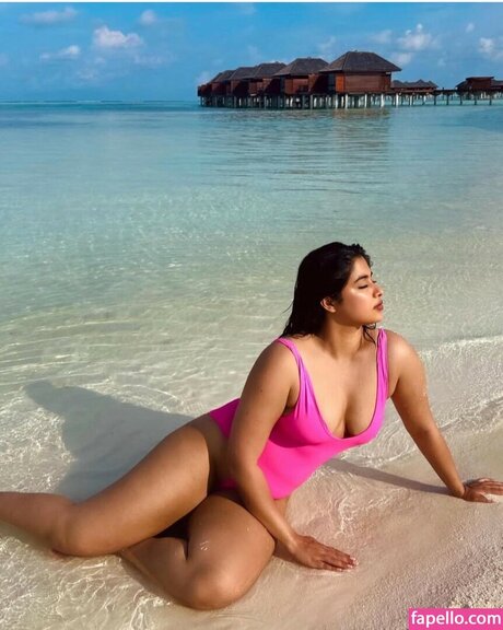 Nikita Sharma Oben ohne OnlyFans