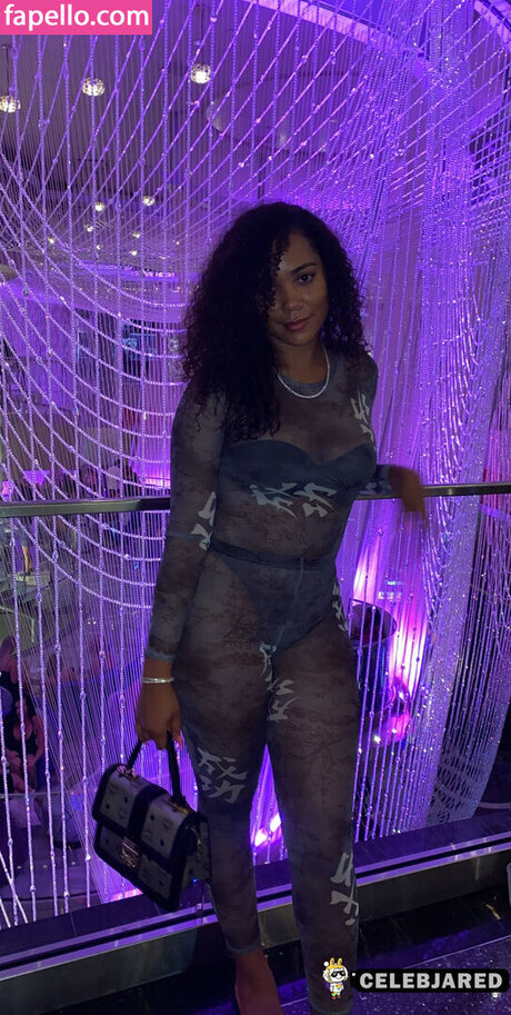 Indolysia Alford OnlyFans Nacktbilder