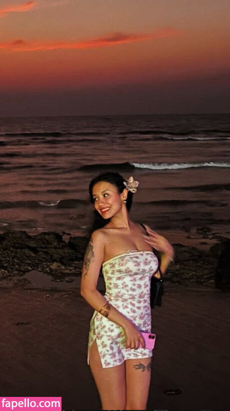 shradhaa 2110 Nacktbilder auf OnlyFans