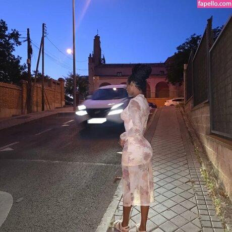 Jessica Nahomy Bilder OnlyFans