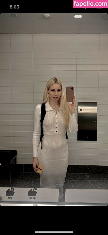 Colette Cherry OnlyFans Bilder