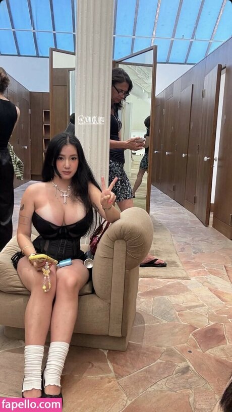 ZonxKaru OnlyFans Lesbisch