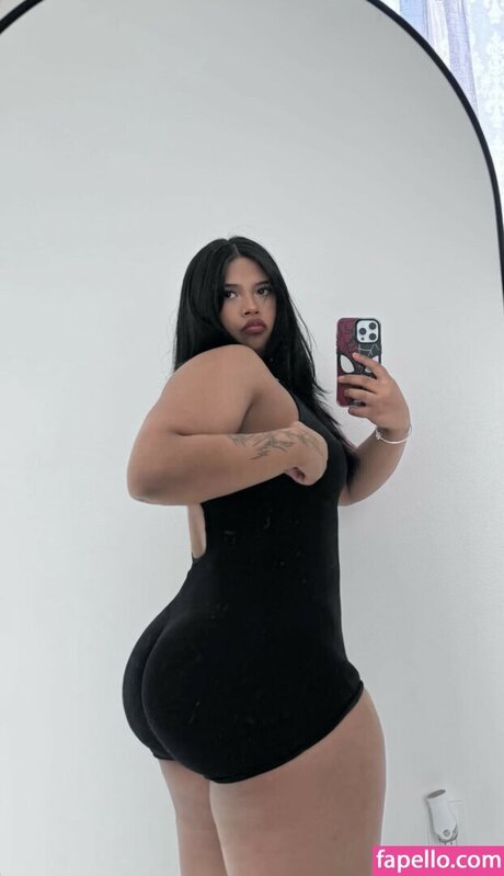 ASSZILLA Nackt auf OnlyFans Leaks
