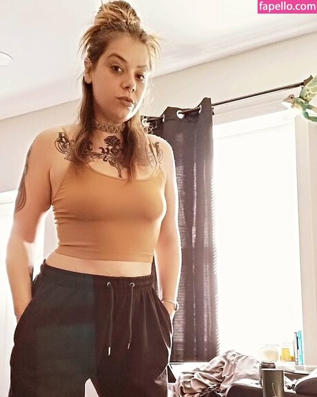 Hoodieninja OnlyFans Fotos