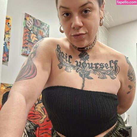 Hoodieninja OnlyFans Inhalte