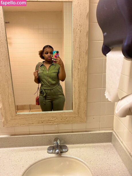 PeachSlurpee Neue OnlyFans Leaks