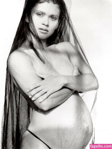 Nia Peeples NurlyFans-Pornos