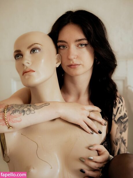 Kiras note Nacktbilder-Leaks von OnlyFans