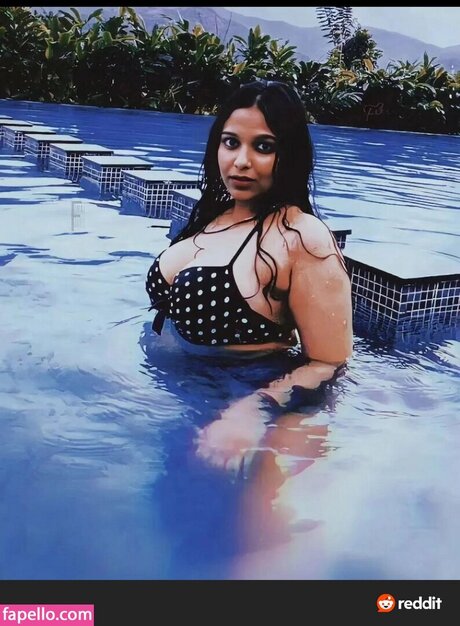 __anavrin___ OnlyFans geleakte Brüste